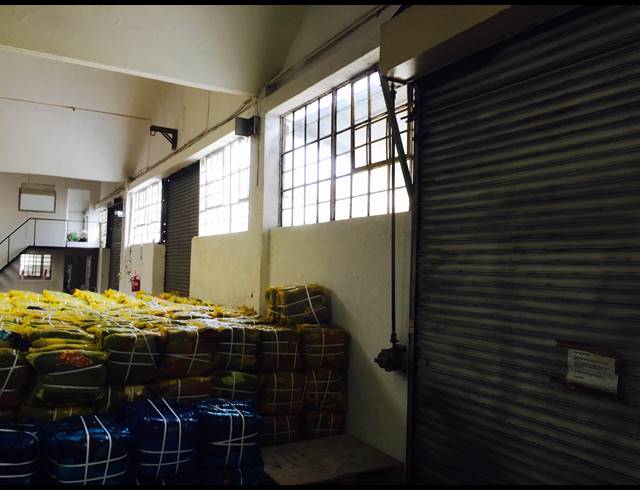 1,444M² FACTORY TO LET IN PAARDEN EILAND